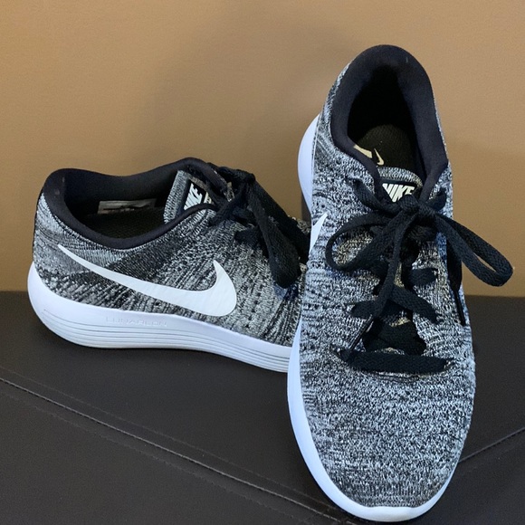 Nike Shoes - Nike Lunarlon Lunarepic Flyknit Running Shoes